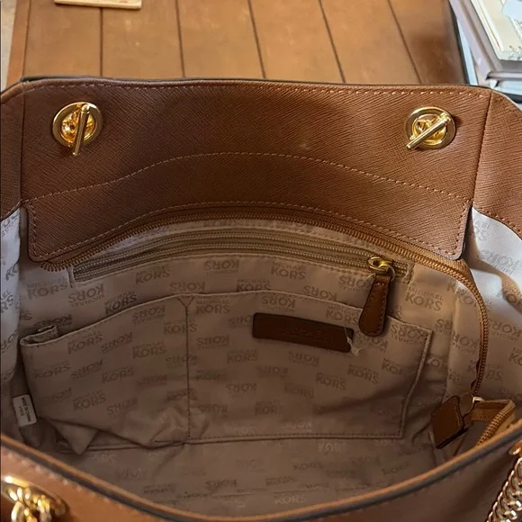 Michael Kors Chocolate Brown Shoulder Bag with Gold Accents - Picture 3 of 9
